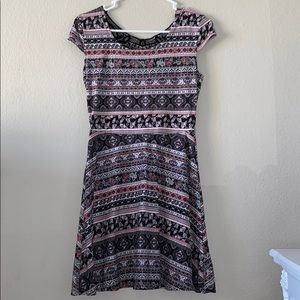 Flowy Dress with V Lace Back